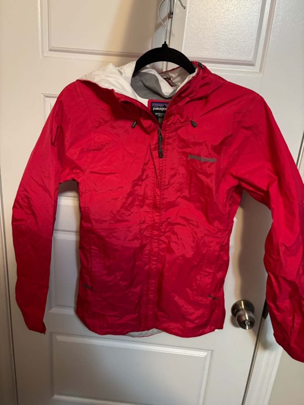 Patagonia Womens Bright Red Hooded Rain Jacket H2no